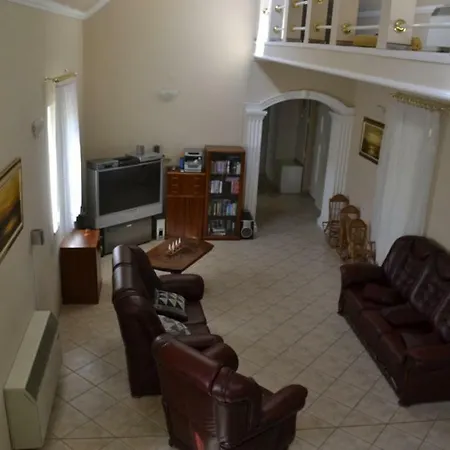 Arany Tisza Vendeghaz Apartment *